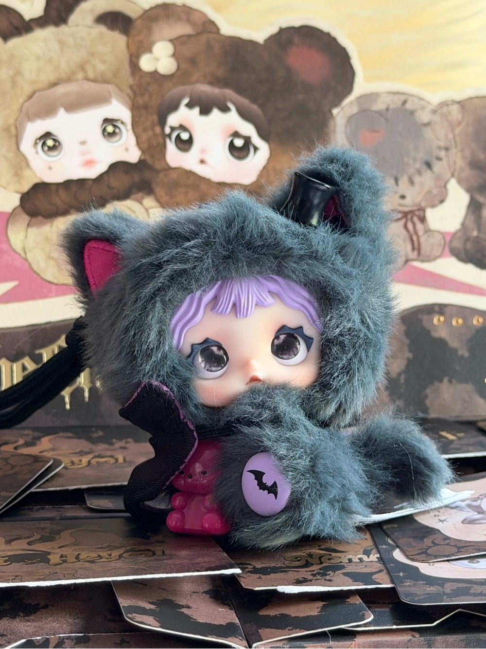 NIB Nommi x Heymi The Entwined Fate ‘Nectar’ (eyes move)
Popmart bag charm